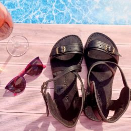 Sandales artisanales cuir noir modèle Noémie