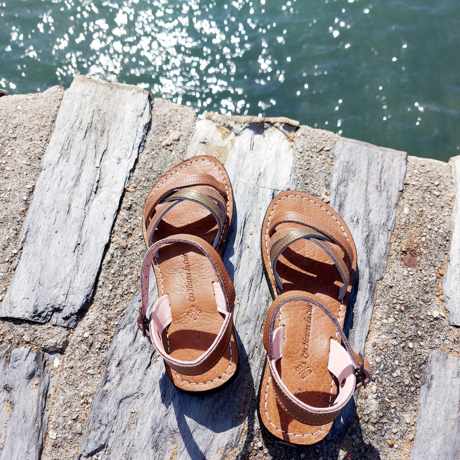 sandales artisanales en cuir