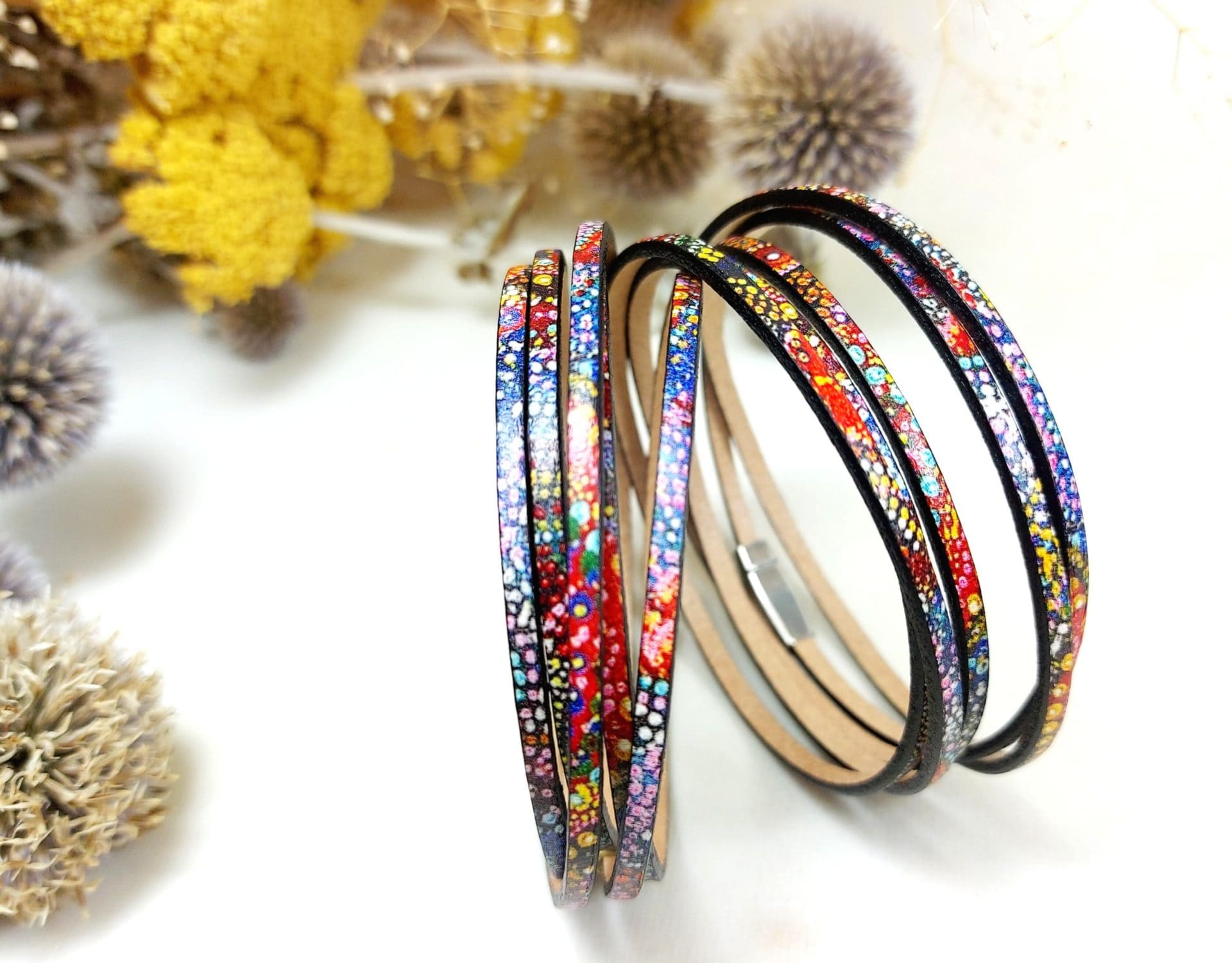 bracelet fin multitours noir moucheté