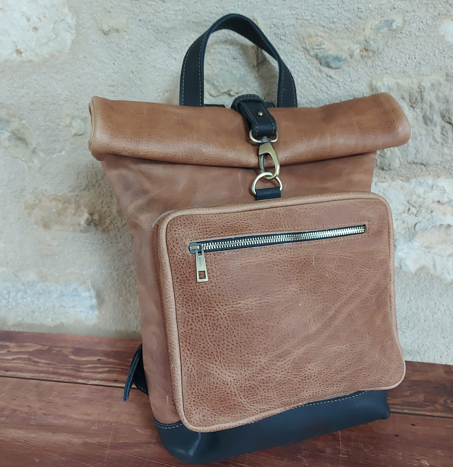 Sac à dos cuir camel vintage attache rapide