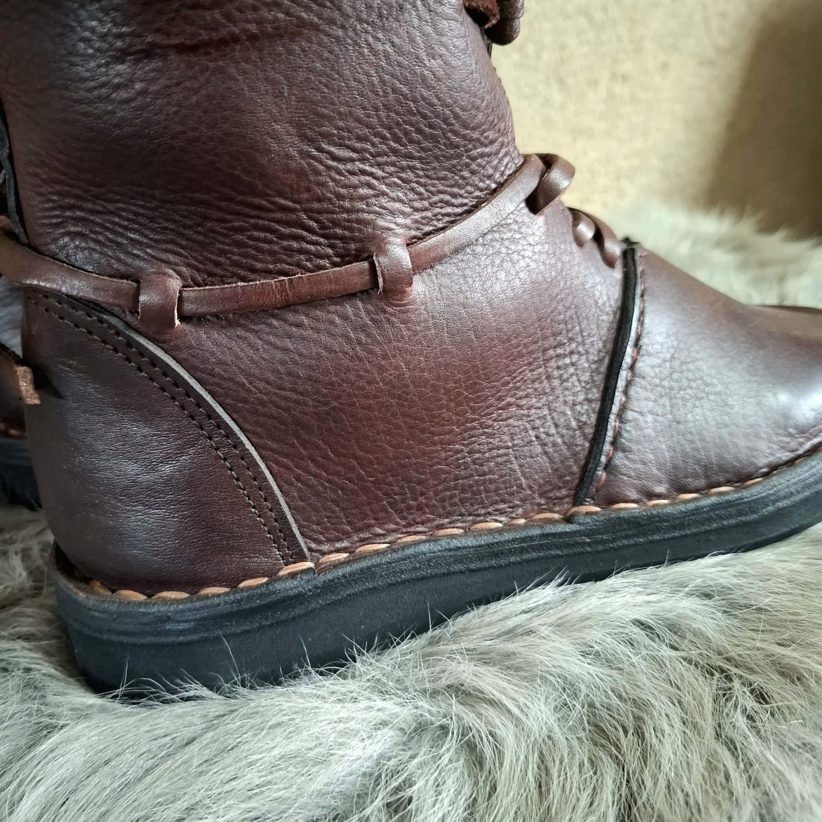 Bottes médiévales ou viking en cuir