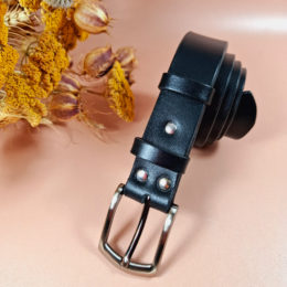 ceinture noire artisanale en cuir