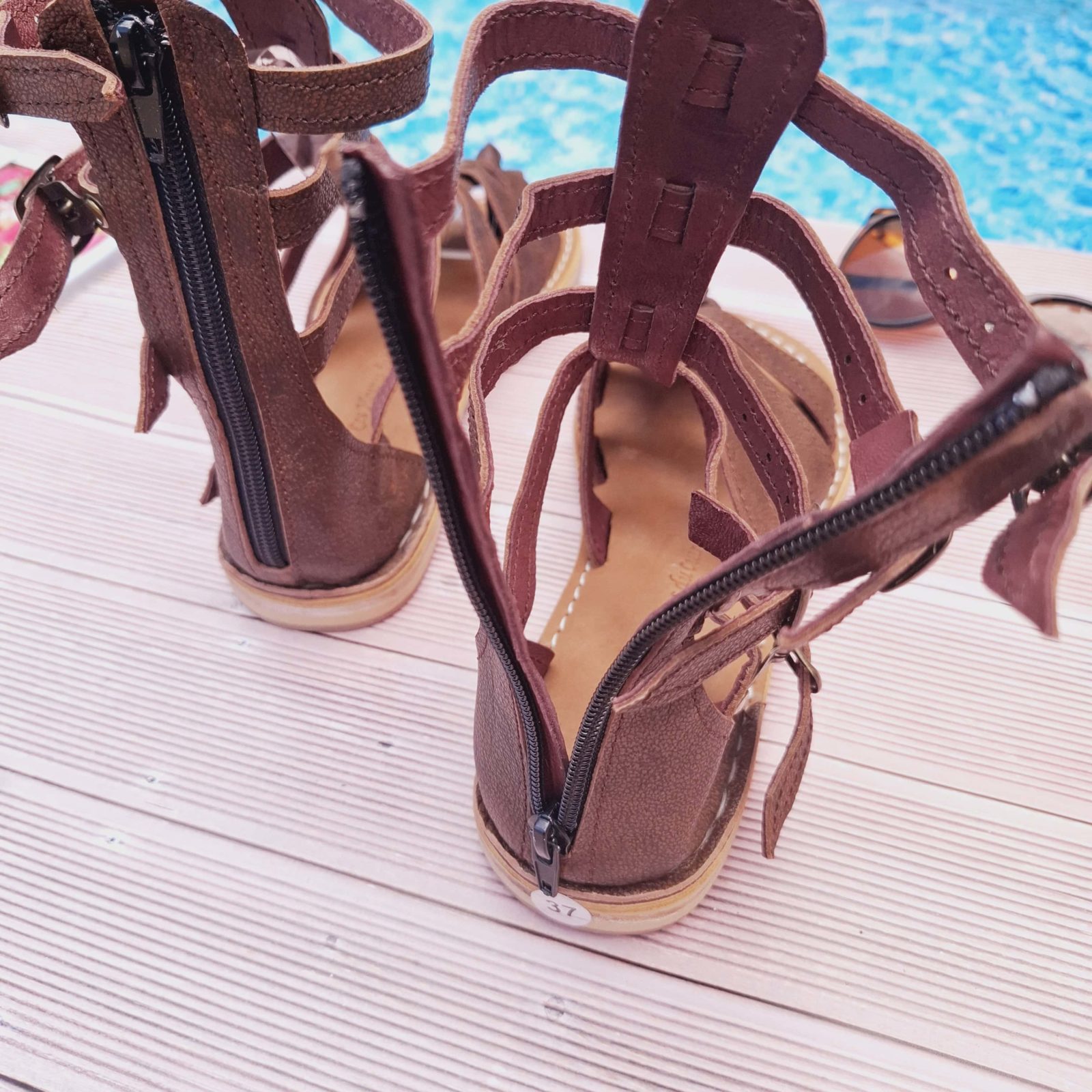 Spartiates marron en cuir