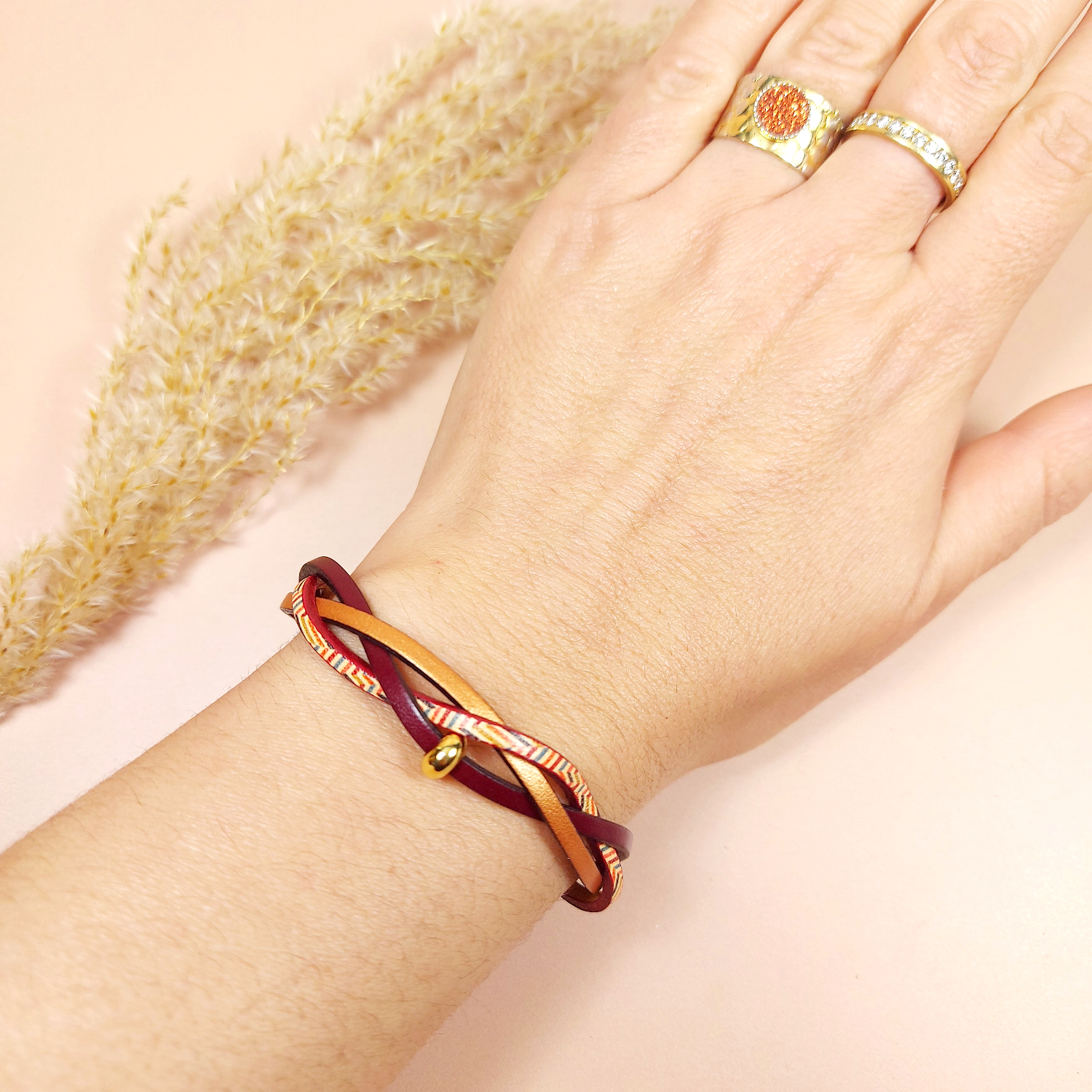 Bracelet en cuir 3 brins prune, bronze et multicolore rayé